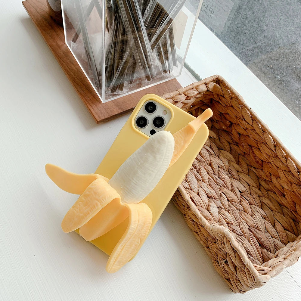 coque-iphone-banane-realiste