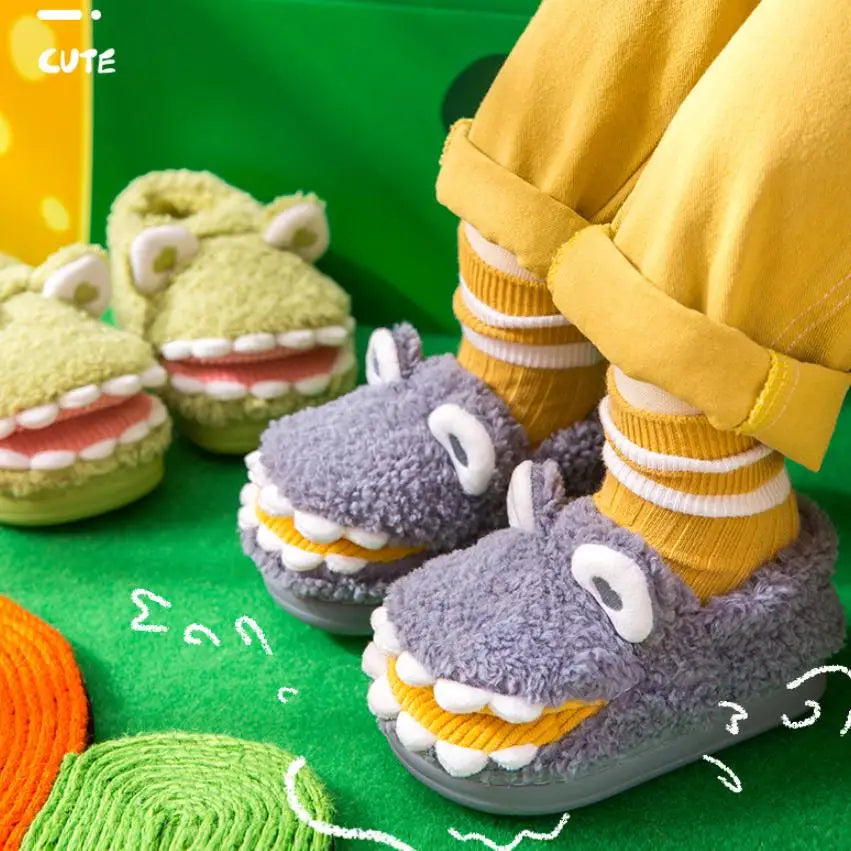chausson crocodile qui ouvre la bouche