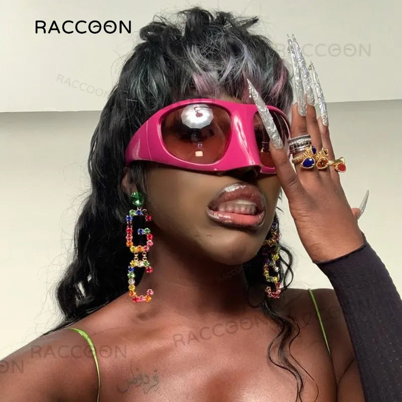 Lunettes de soleil bizarres