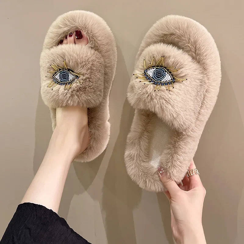 claquette-oeil-fourure