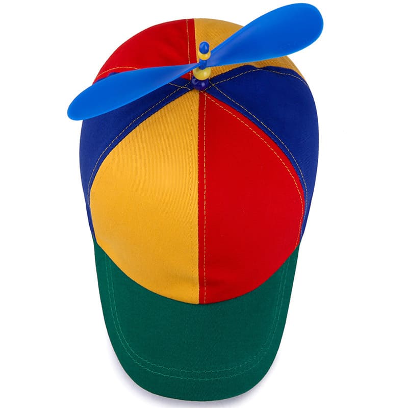 casquette-moche-helice-homme-et-femme