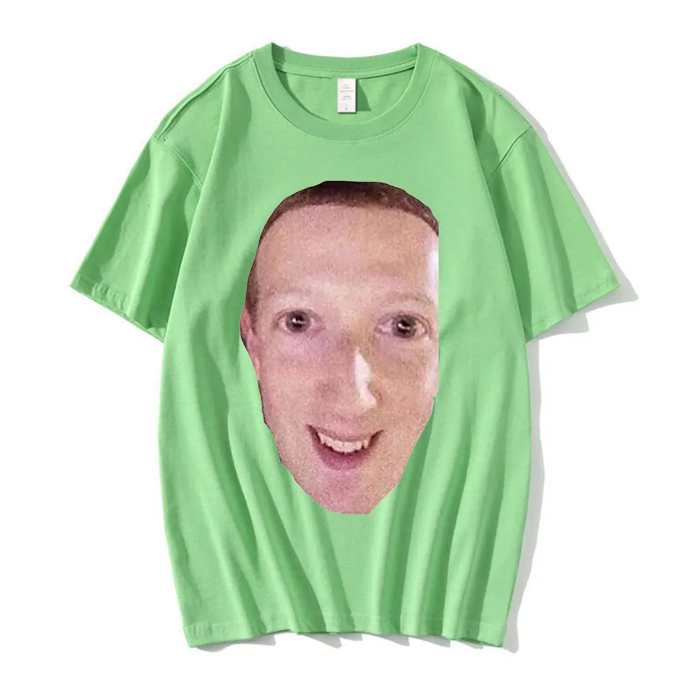 Zuckerberg-t-shirt-souriant